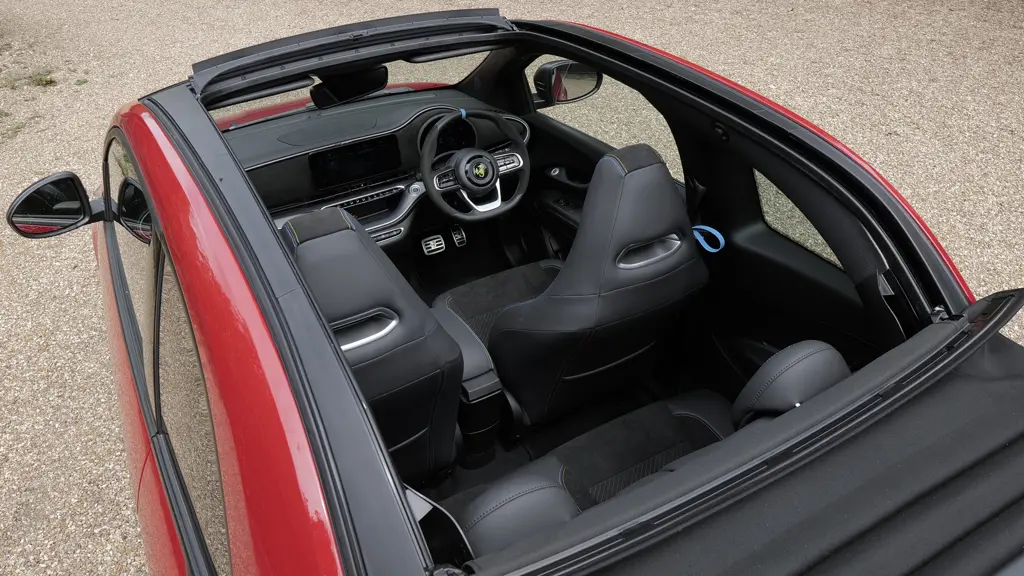 Abarth 500 114kW Scorpionissima 42.2kWh 2dr Auto