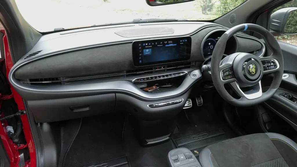 Abarth 500 114kW Scorpionissima 42.2kWh 2dr Auto