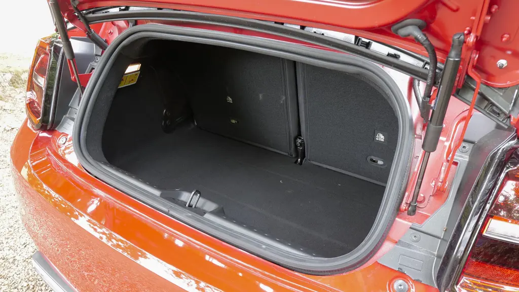 Abarth 500 114kW Scorpionissima 42.2kWh 2dr Auto