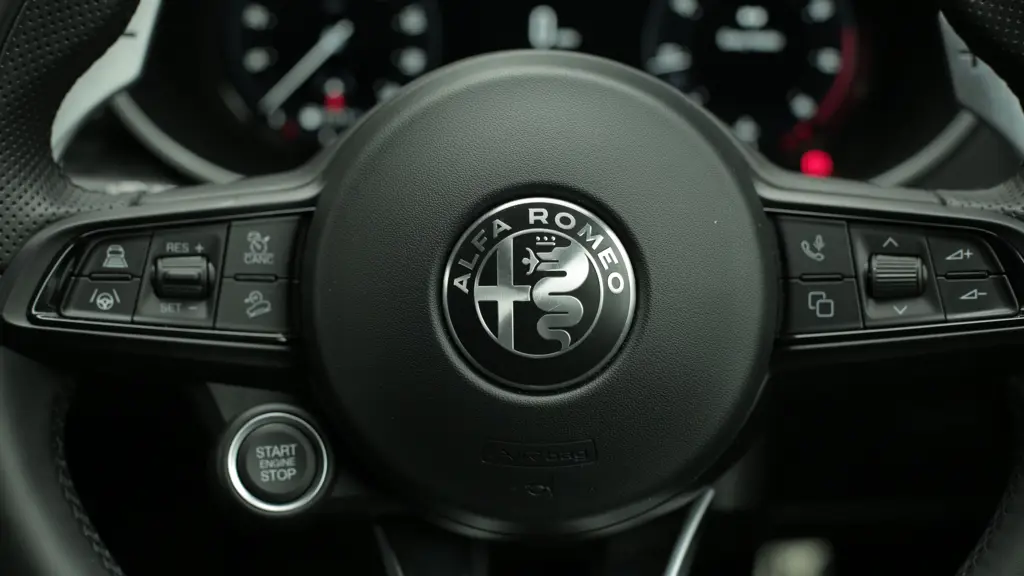 Alfa Romeo Stelvio 2.2 D 210 Tributo Italiano 5dr AWD Auto