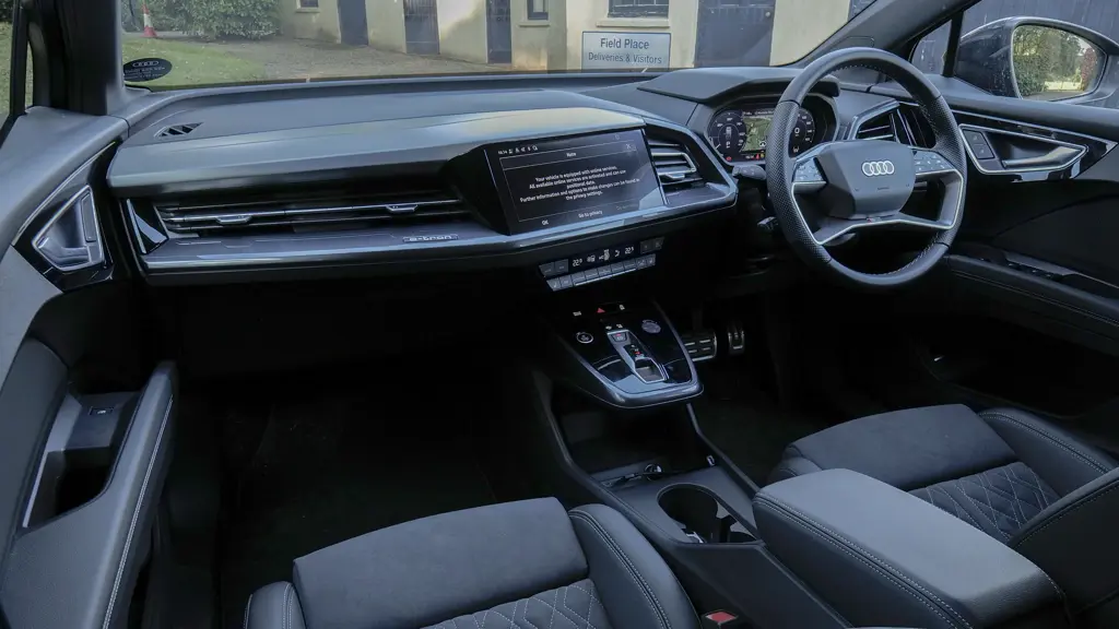 Audi Q4 210kW 45 82kWh S Line 5dr Auto Leather