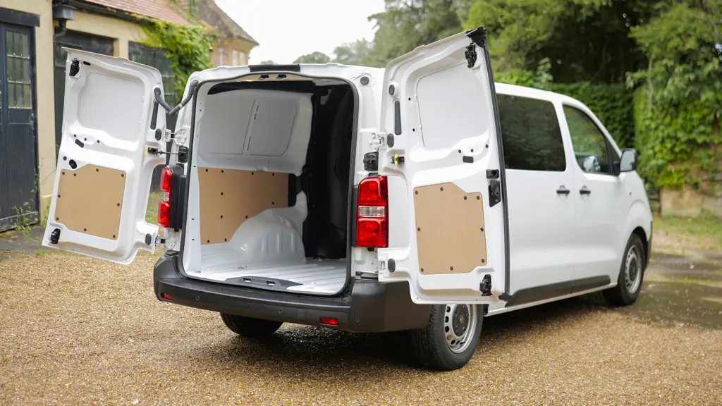 Citroen Dispatch E- M Special Edition 100KW 75KWH Van VTR Auto