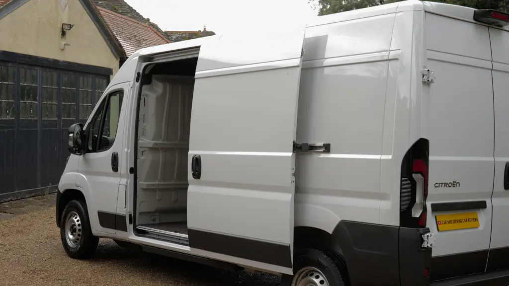 Citroen Relay 35 L3 Diesel 2.2 Bluehdi 140 Platform CAB Enterprise