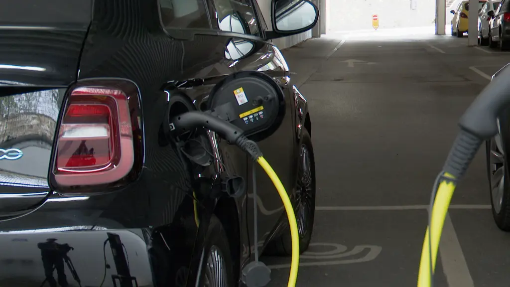 Fiat 500 87kW Red 42kWh 2dr Auto