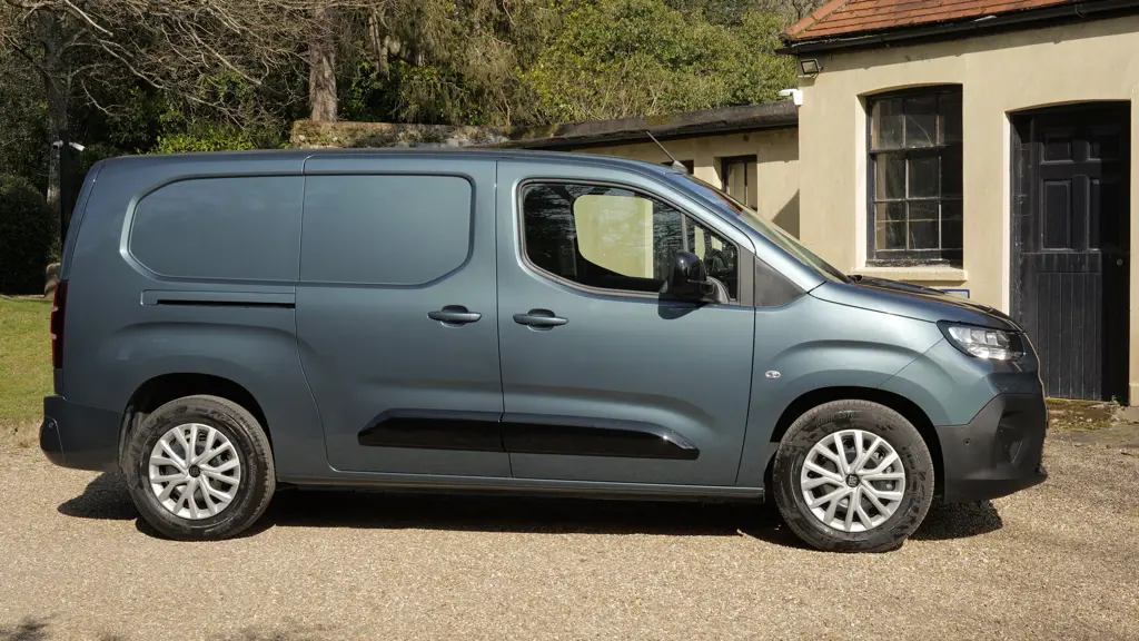 Fiat Doblo L2 Diesel 1.5 Multijet 130 H1 Van Plus Auto