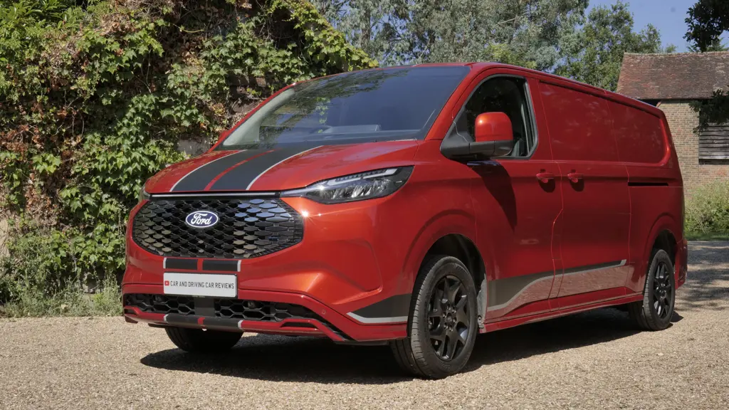 Ford Transit Custom E- 320 L1 RWD 210KW 65KWH H1 Van MS-RT Auto