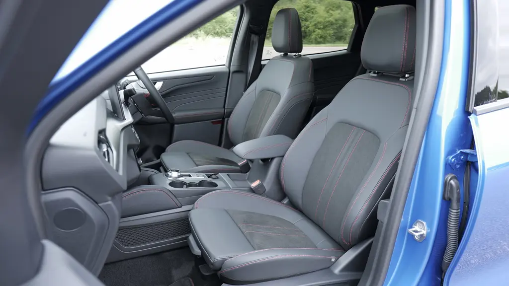 Ford Kuga 2.5 FHEV Active 5dr CVT