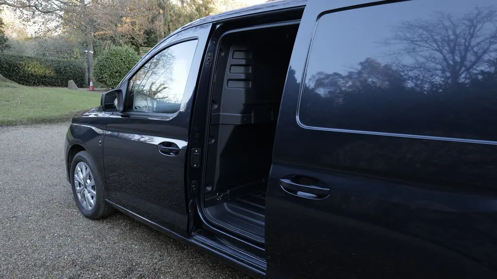 Ford Transit Connect 240 L2 Diesel 2.0 Ecoblue 122PS Trend Van Auto