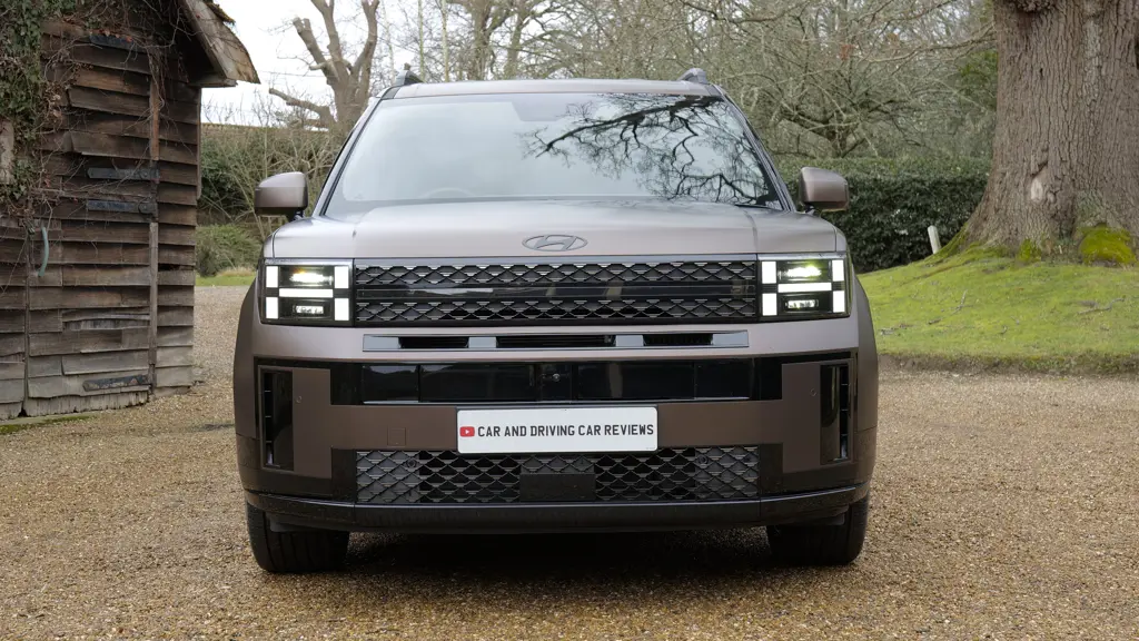 Hyundai Santa Fe 1.6 TGDi Plug-in Hybrid Ultimate 5dr 4WD Auto