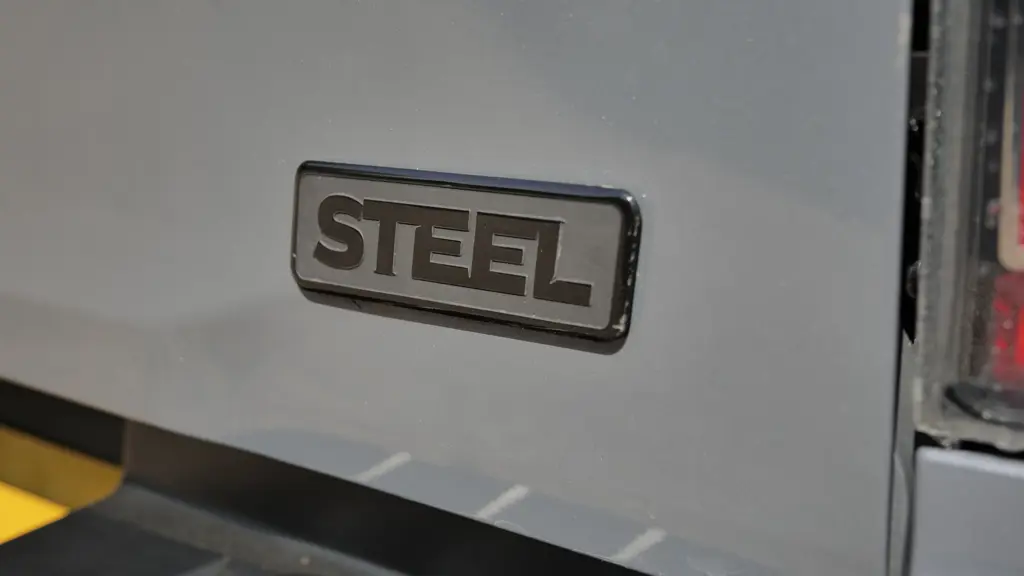 Isuzu D-MAX Special Edition 1.9 V-Cross Steel Edition Double CAB 4X4 Auto