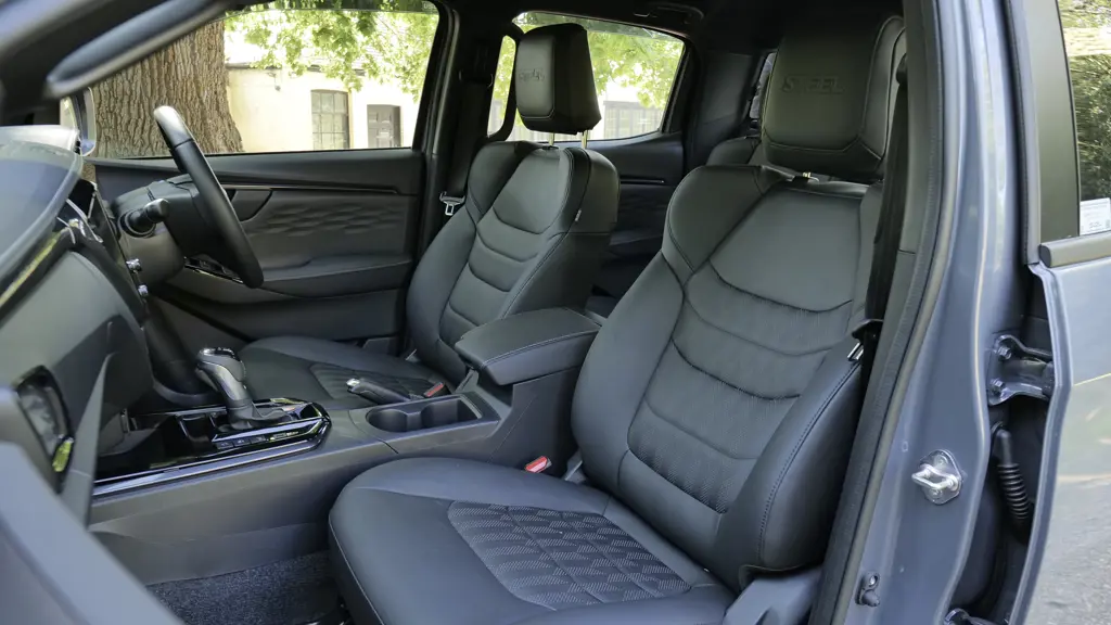 Isuzu D-MAX Special Edition 1.9 V-Cross Steel Edition Double CAB 4X4 Auto