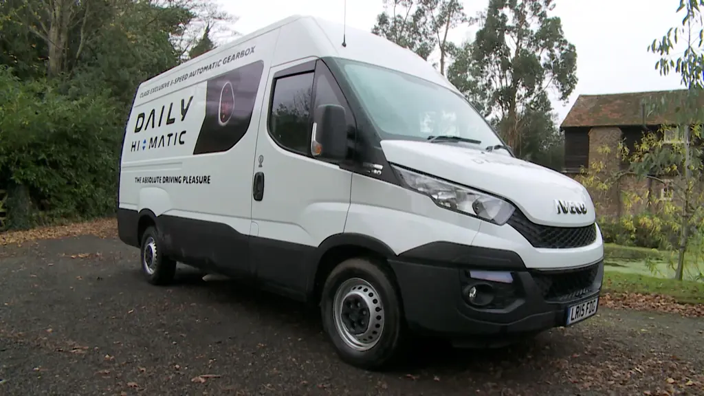 Iveco Daily 35S18 Diesel 3.0 Crew CAB Dropside 3750 WB