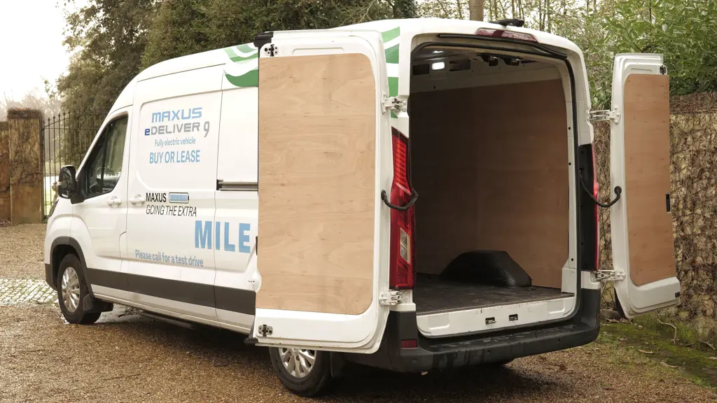 Maxus Deliver 9 E MWB Electric FWD 150KW High Roof Van 77KWH Auto