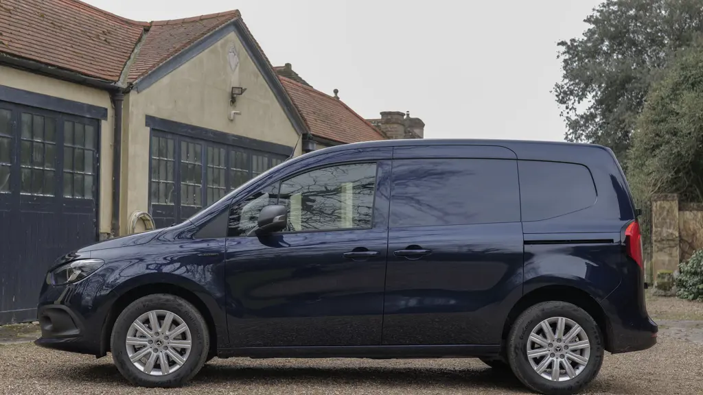 Mercedes-Benz Citan E L2 Electric 90KW 45KWH Crew Van Auto