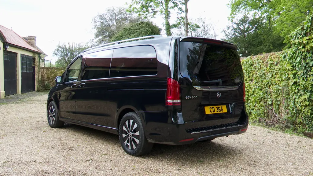 Mercedes-Benz Eqv EQV 300 150 kW Executive Long 90 kWh 5dr Auto