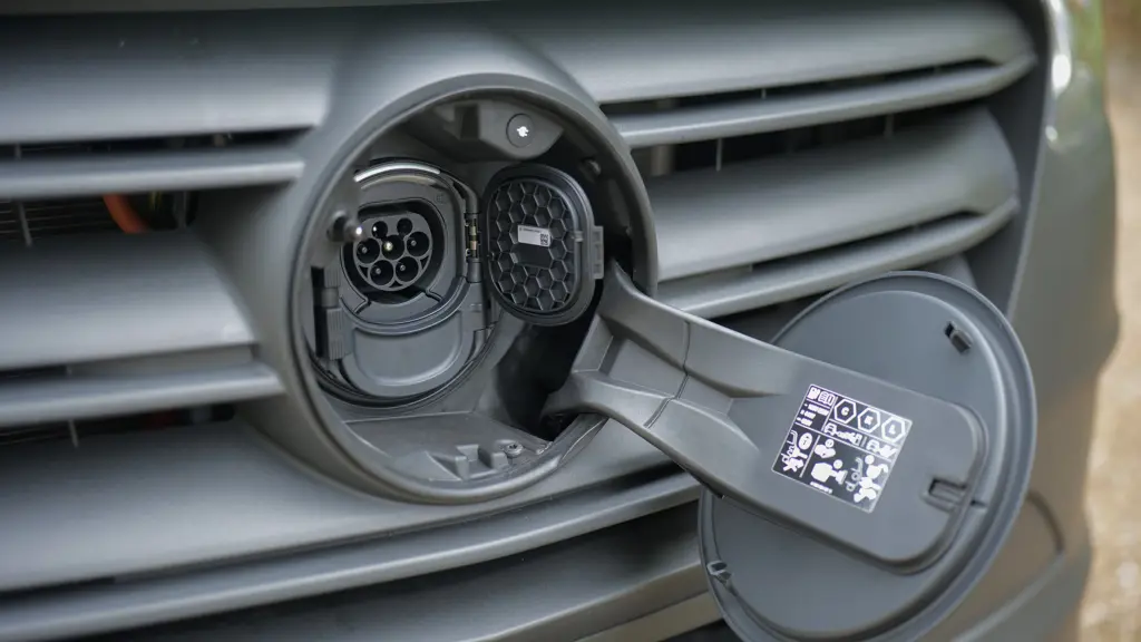 Mercedes-Benz Sprinter E 314 L2 Electric RWD 100KW 81KWH PRO Chassis CAB Auto