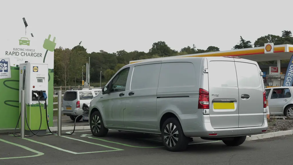 Mercedes-Benz Vito E Tourer L3 Electric FWD 150KW 100Kwh Select 8-Seater Auto