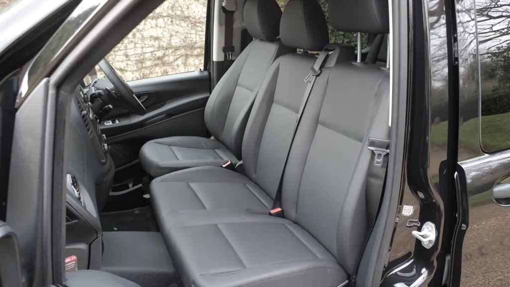 Mercedes-Benz Vito L2 Diesel RWD 119Cdi Select Crew Van 9G-Tronic