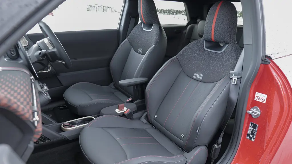 MINI Cooper 135kW E Monochrome 41kWh 3dr Auto