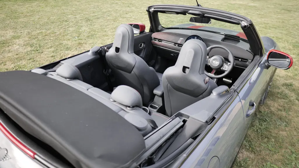 MINI Cooper 2.0 S Exclusive 2dr Auto