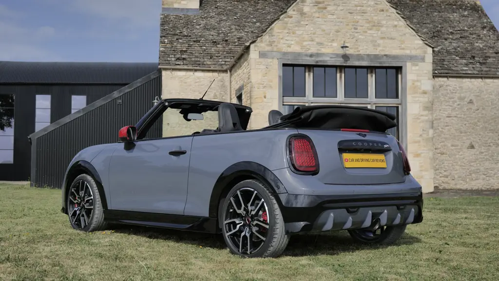 MINI Cooper 2.0 S Exclusive 2dr Auto