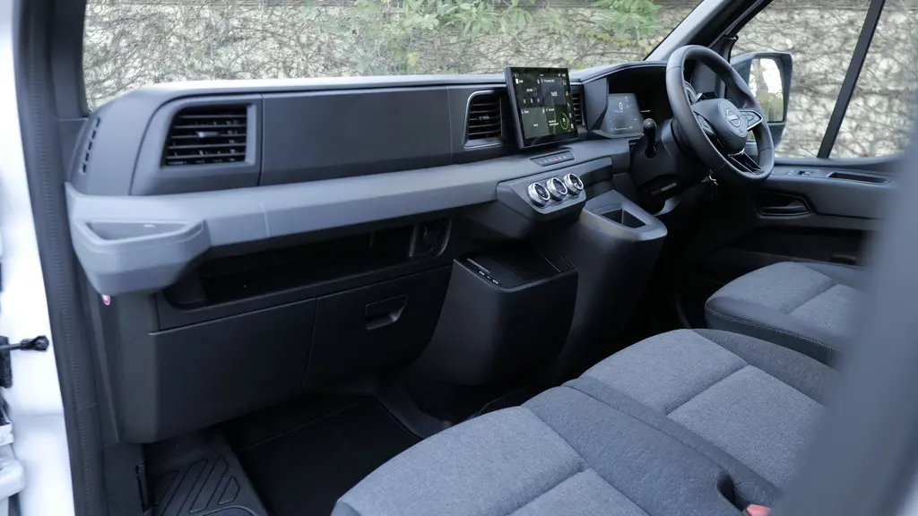 Nissan Interstar F35 L2 Electric 105KW 87KWH H2 Tekna Van Auto