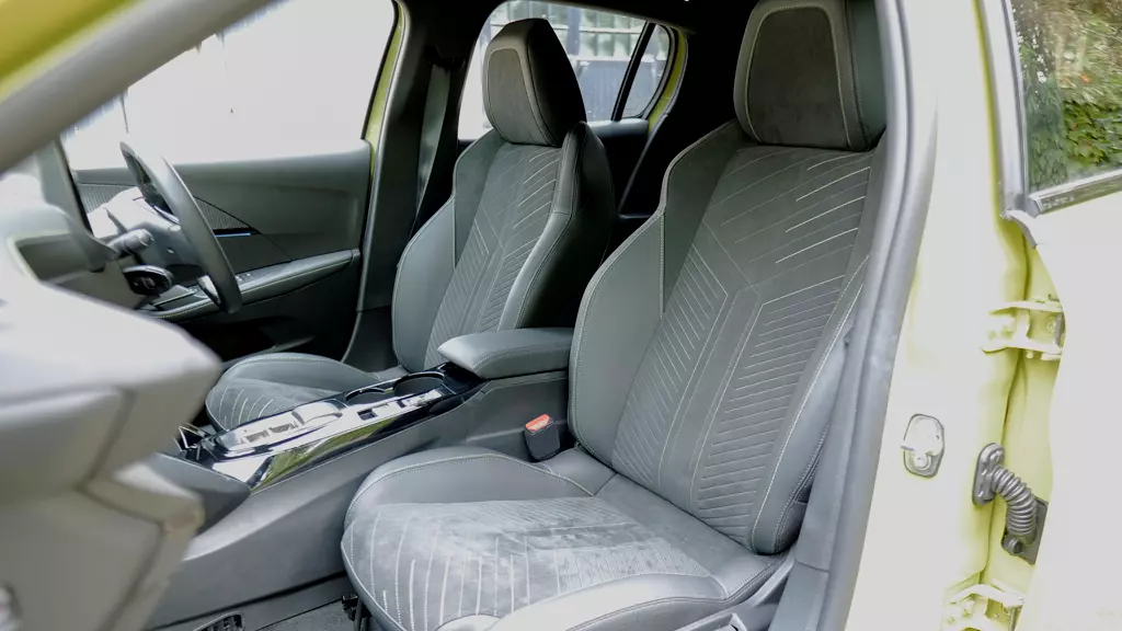 Peugeot 208 100kW GT Premium 50kWh 5dr Auto