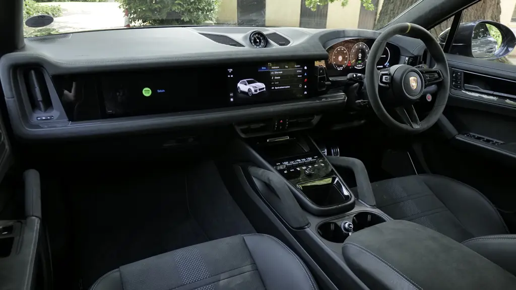 Porsche Cayenne E-Hybrid 5dr Tiptronic S