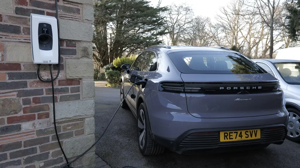 Porsche Macan 300kW 4 100kWh 5dr Auto