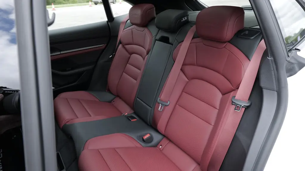 Porsche Taycan 515kW GTS 105kWh 5dr Auto