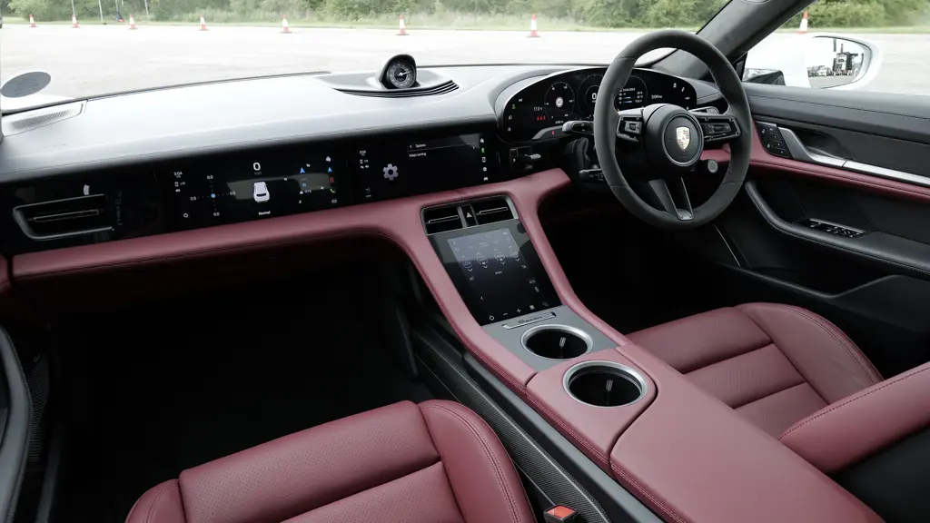 Porsche Taycan 515kW GTS 105kWh 5dr Auto