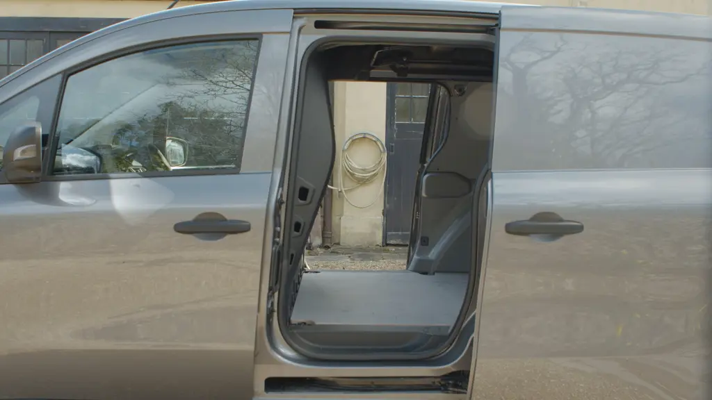 Renault Kangoo L1 E-Tech ML19 90KW 44KWH Advance Van Auto