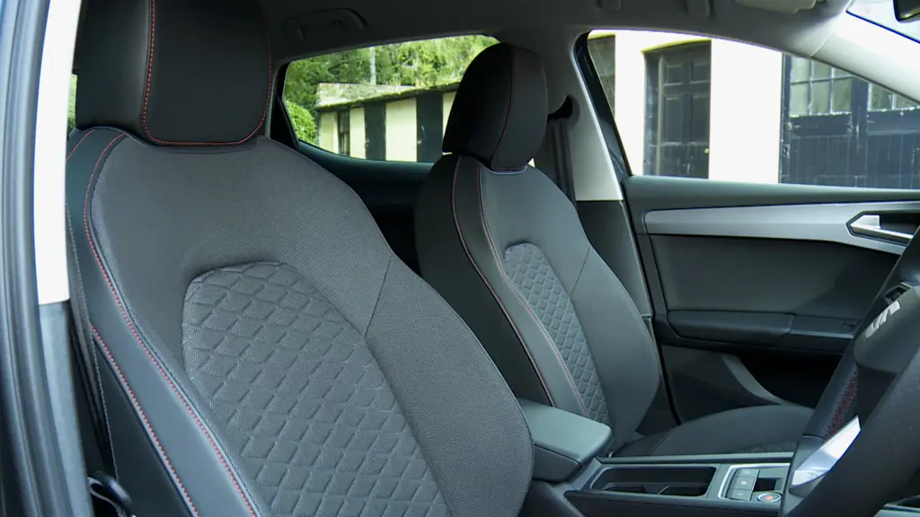 SEAT Leon 1.5 eTSI 150 FR 5dr DSG DAP