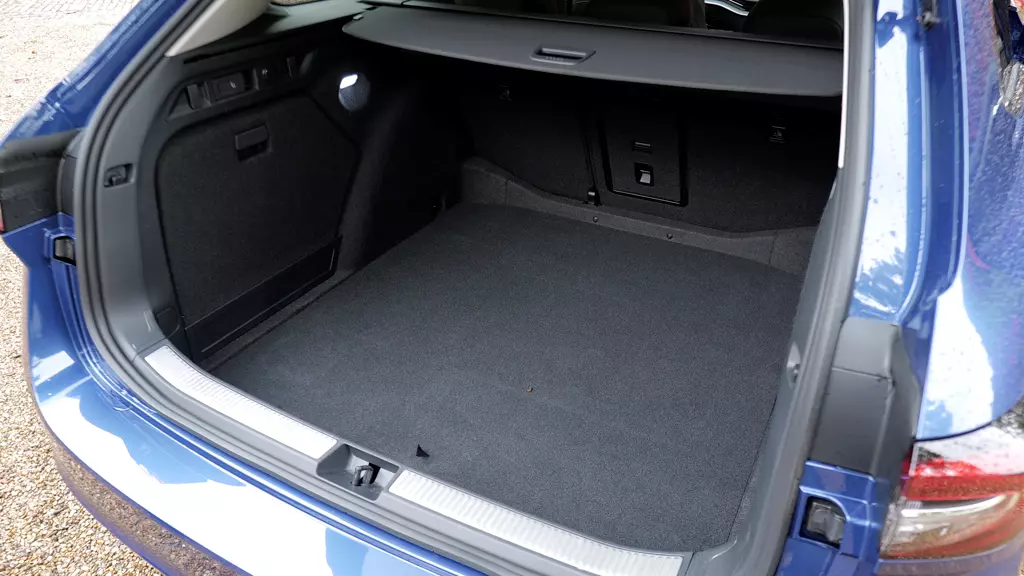 Skoda Superb 2.0 TSI Sportline 4X4 5dr DSG