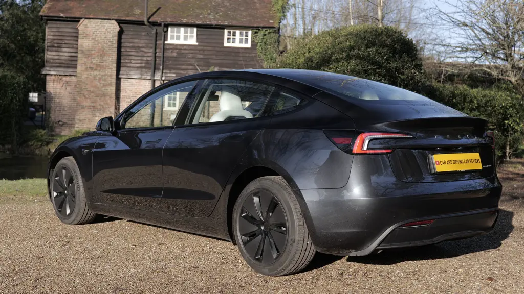 Tesla Model 3 Long Range RWD 4dr Auto