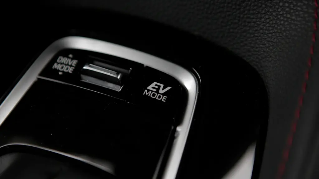 Toyota Corolla Petrol 1.8 VVT-I Hybrid 140 Commercial Auto