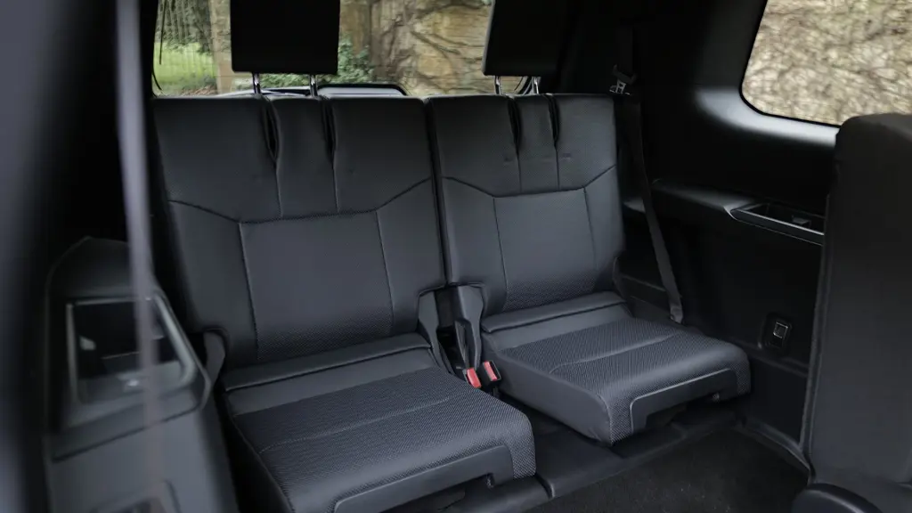 Toyota Land Cruiser 2.8 D-4D 204 Invincible 5dr Auto 7 Seat