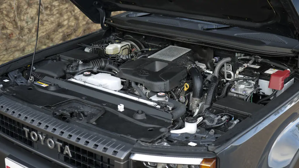 Toyota Land Cruiser 2.8 D-4D 204 Invincible 5dr Auto 7 Seat