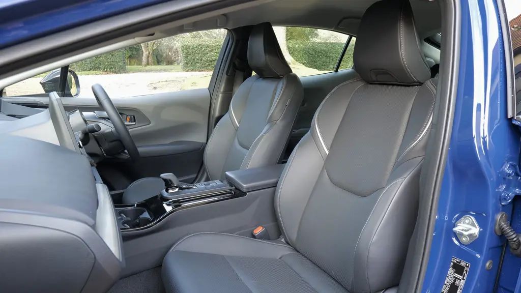 Toyota Prius 2.0 PHEV Excel 5dr CVT