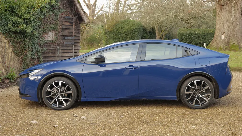 Toyota Prius 2.0 PHEV Excel 5dr CVT