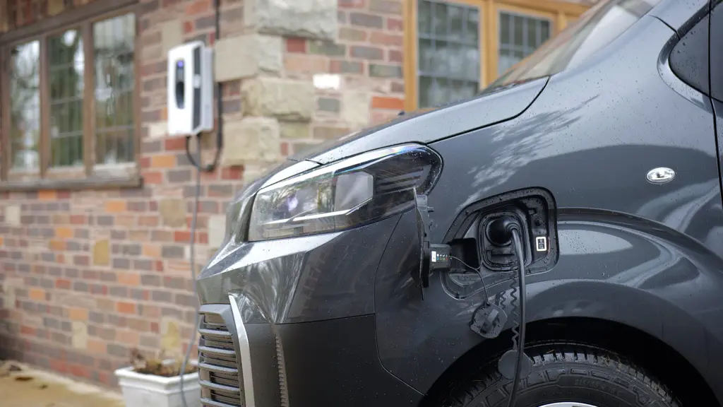 Toyota Proace L1 Electric 100KW Active 75KWH Platform CAB Auto