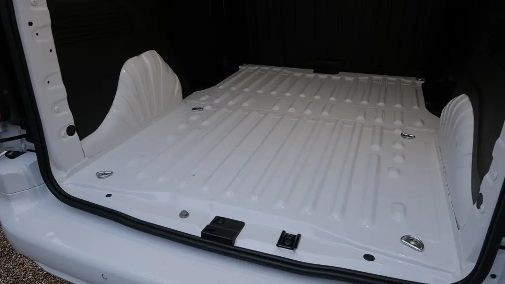 Vauxhall Combo Cargo XL Electric 100KW Prime 52KWH H1 Crew Van Auto