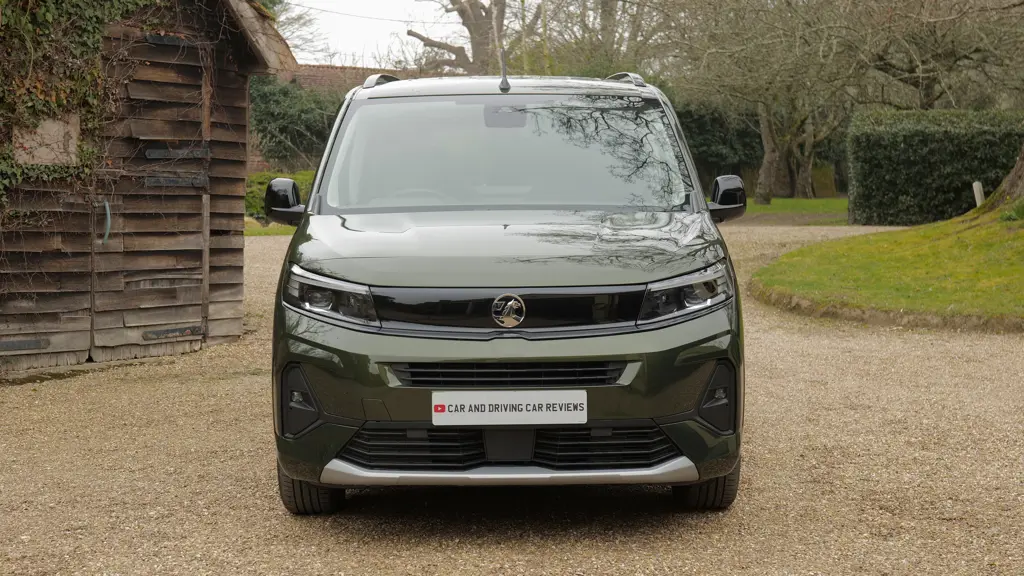 Vauxhall Combo Life 100kW Design 52kWh 5dr Auto