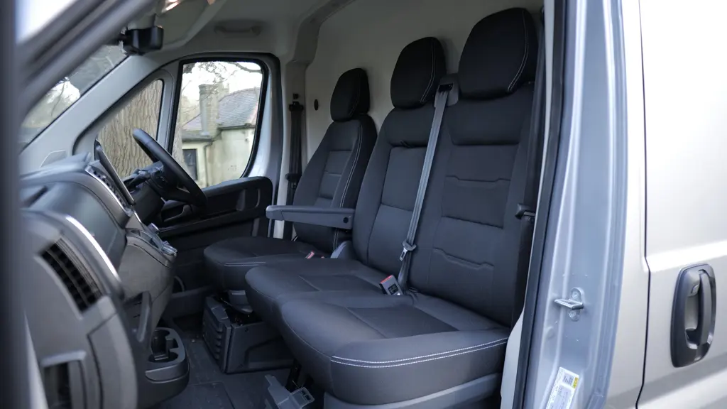 Vauxhall Movano 3500 L3 Electric FWD 205KW 110Kwh H2 Van Prime Auto 22KW