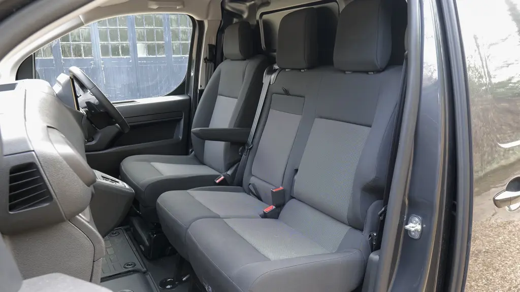 Vauxhall Vivaro Diesel 2.0 Turbo D 145 Prime H1 Double CAB