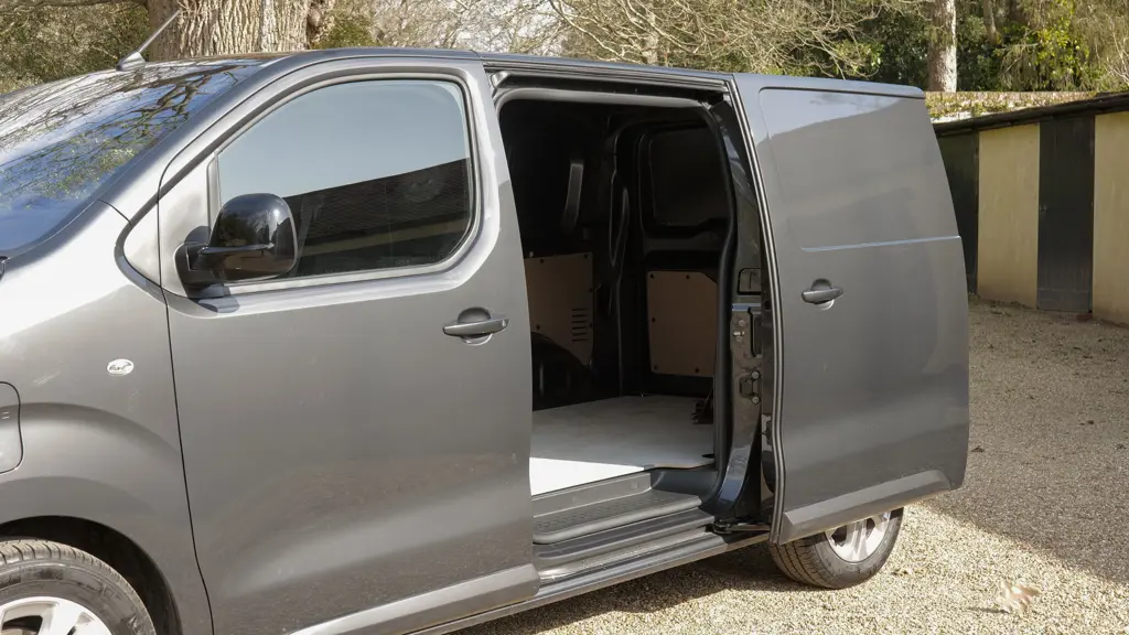 Vauxhall Vivaro XL Electric 100KW 75KWH Prime H1 Van Auto 11KW