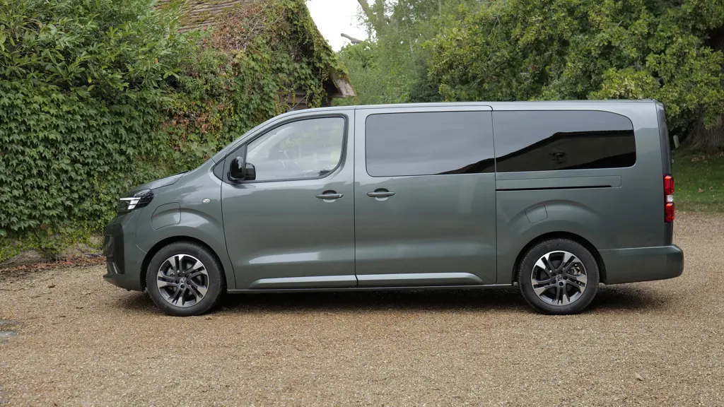 Vauxhall Vivaro Life