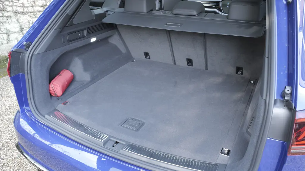 Volkswagen Touareg 3.0 V6 TSI eHybrid 4Motion R 5dr Tip Auto