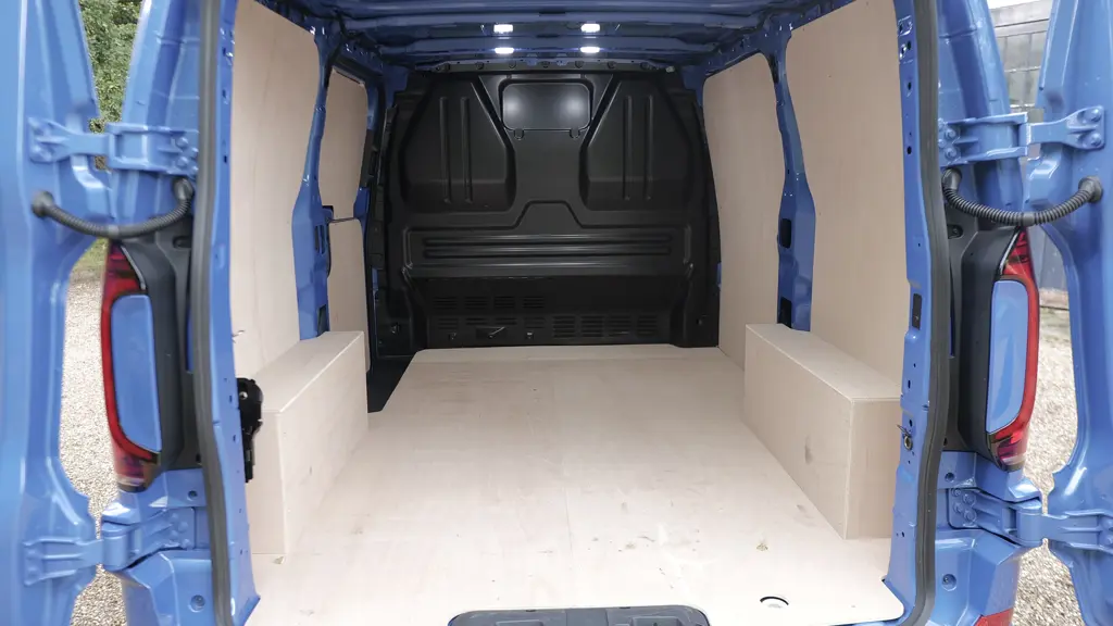 Volkswagen Transporter Shuttle T32 SWB Diesel 2.0 TDI 150PS Minibus Life Auto