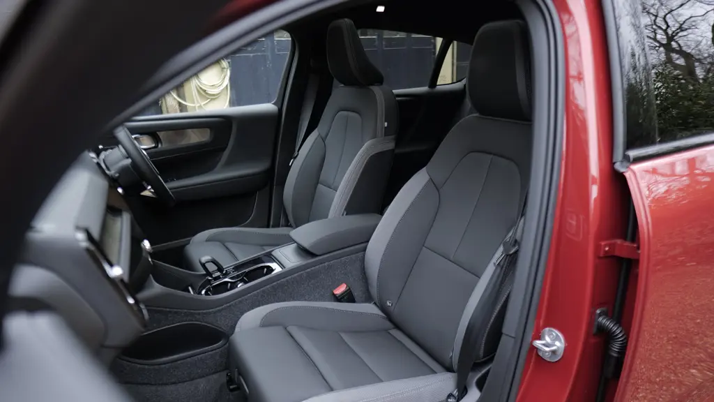 Volvo EC40 175kW Plus Pro 69kWh 5dr Auto